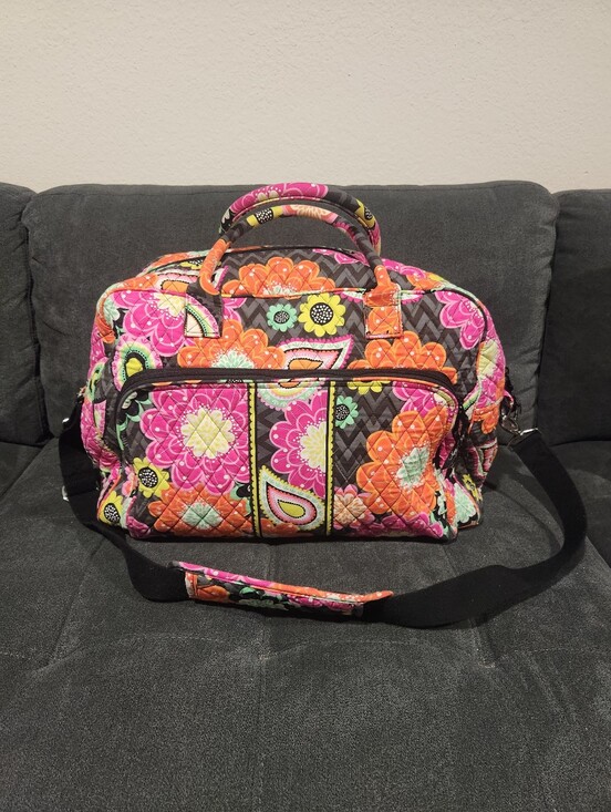 Vera Bradley Handbags - EUC Vera Bradley Ziggy Zinnia Pattern Large Weekender Travel Duffel Bag